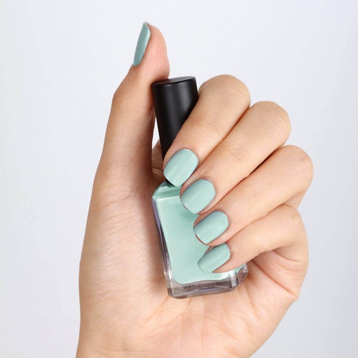 Sundays 10-Free, Nontoxic Nail Polish (Eggshell Turquoise) Sundays 10-Free, Nontoxic Nail Polish (Eggshell Turquoise)