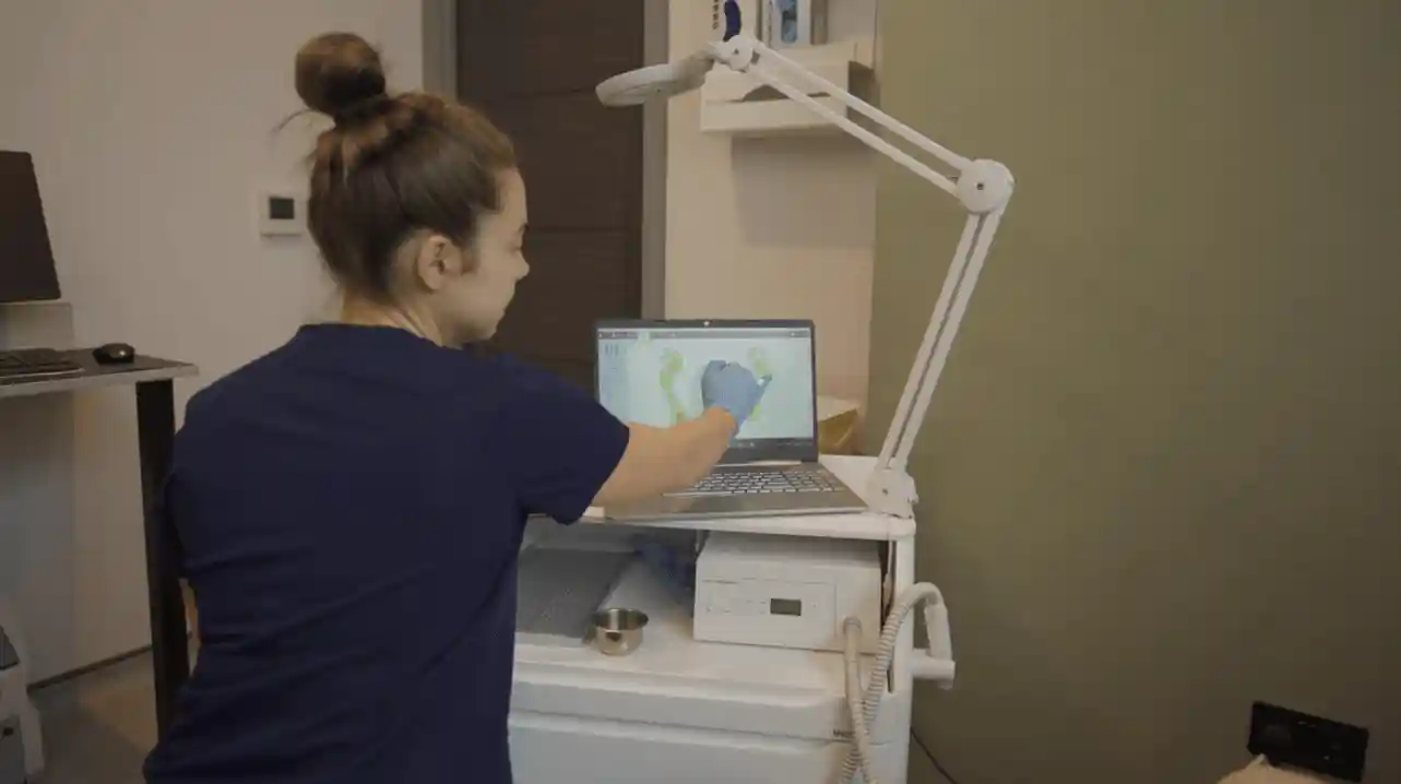 Podiatrist Showing Gait Analysis Results
